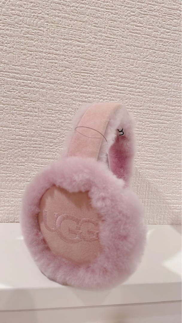 UGG アグ シープスキン　希少カラー PINK ピンク イヤマフ　イヤーマフ 楽天市場】【正規ボックス付】選べる5色 UGG アグ イヤーマフ